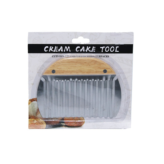 Bakeware Scraper 11X15Cm Scallop Wooden Handle