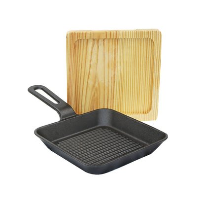 Skillet Sqr 18Cm Cast Ron With Handle/Wooden Board